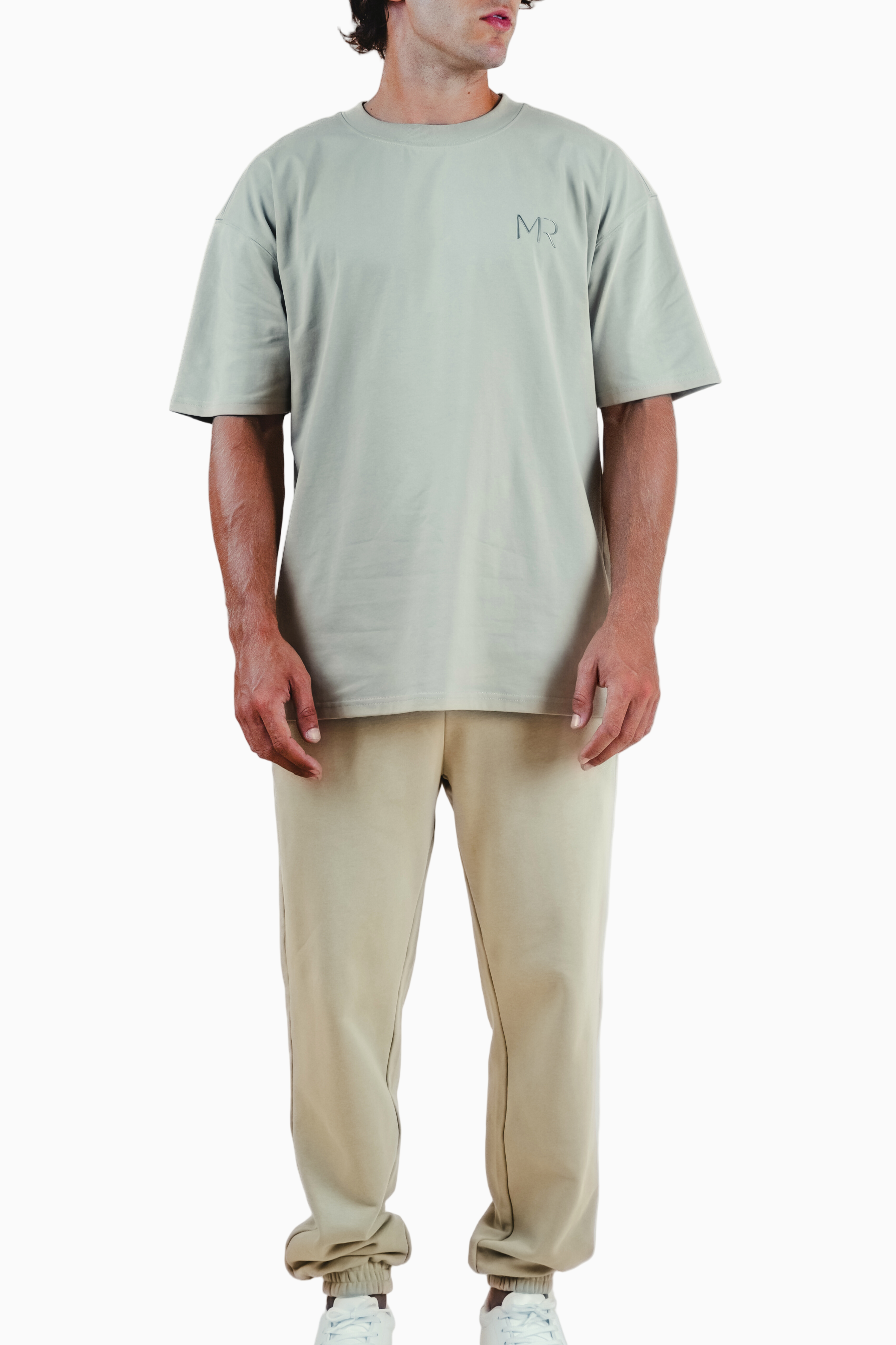 𝐎𝐕𝐄𝐑𝐒𝐈𝐙𝐄𝐃 𝐓𝐄𝐄 - Dusty Olive