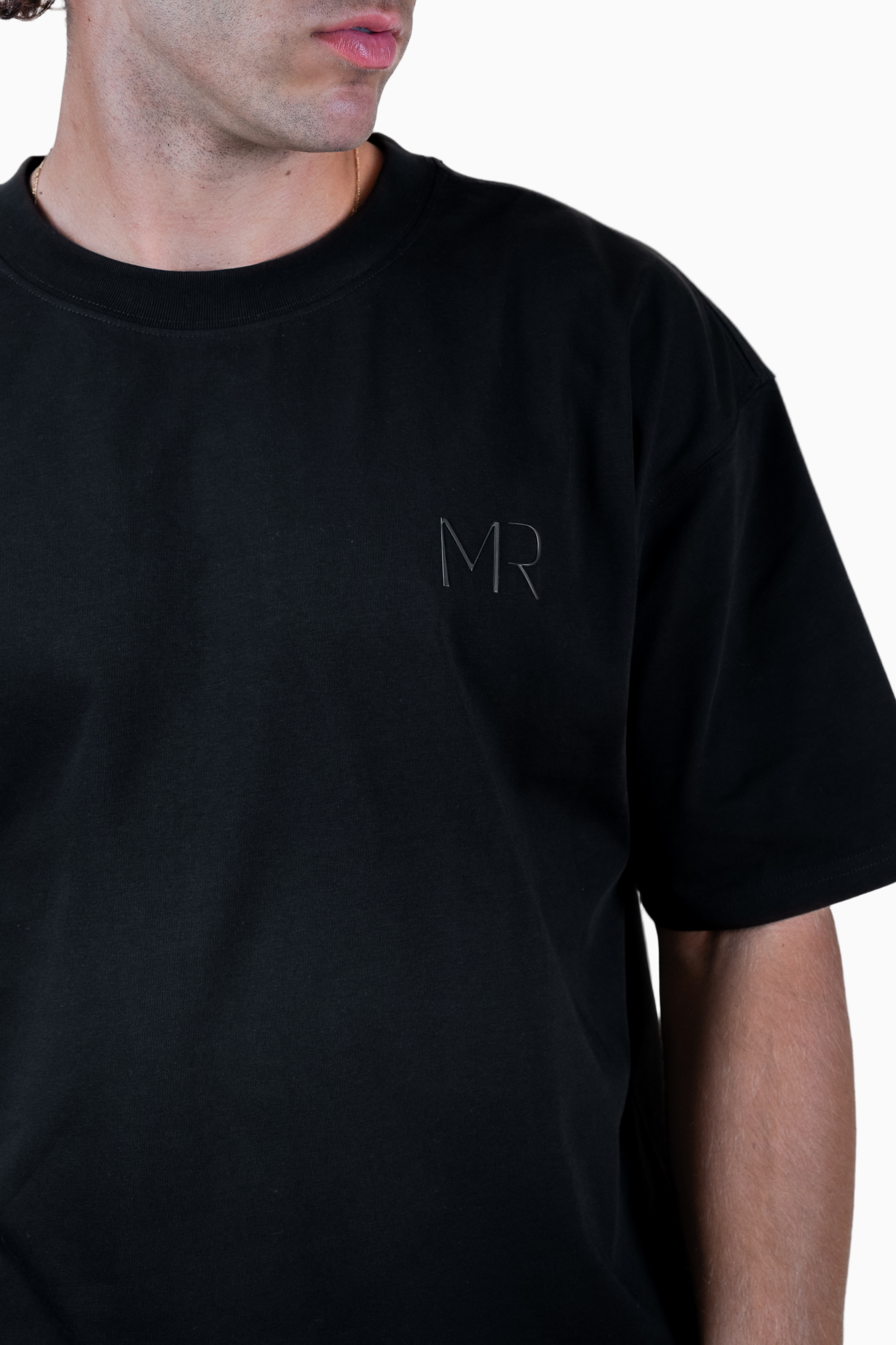 𝐎𝐕𝐄𝐑𝐒𝐈𝐙𝐄𝐃 𝐓𝐄𝐄 – Midnight Black