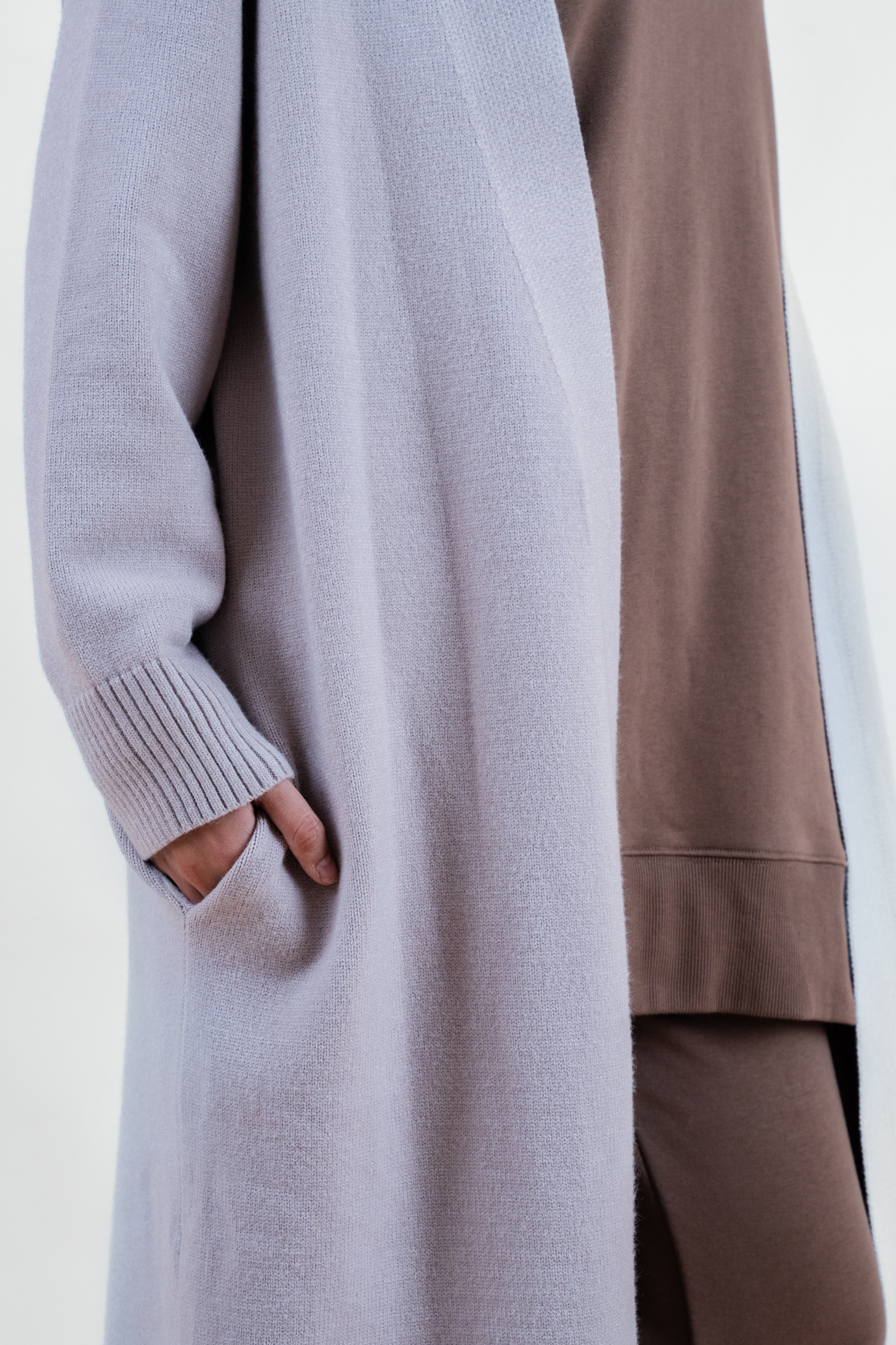 𝐑𝐄𝐋𝐀𝐗𝐄𝐃 𝐌𝐀𝐗𝐈 𝐂𝐀𝐑𝐃𝐈𝐆𝐀𝐍