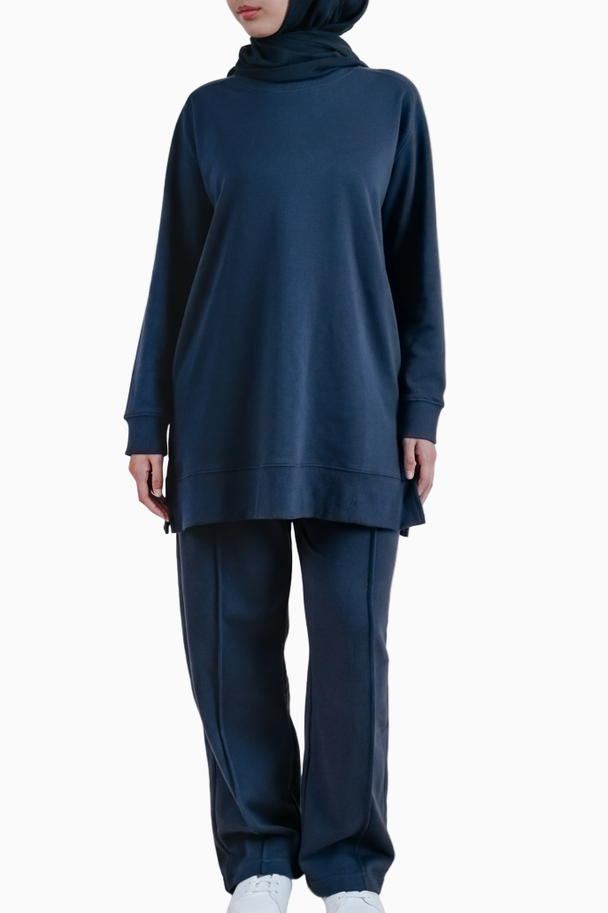 𝐖𝐎𝐌𝐄𝐍’𝐒 𝐂𝐋𝐀𝐒𝐒𝐈𝐂 𝐒𝐖𝐄𝐀𝐓𝐒𝐇𝐈𝐑𝐓