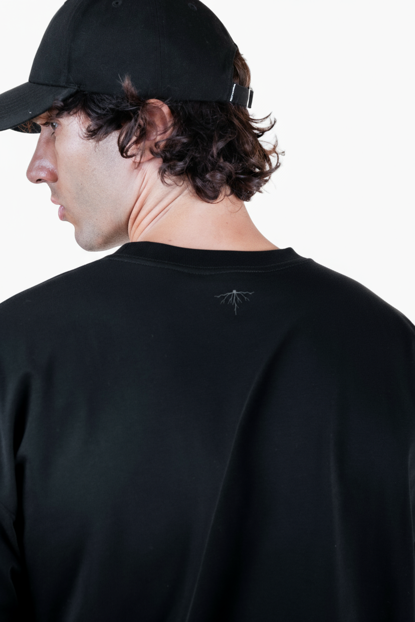 𝐎𝐕𝐄𝐑𝐒𝐈𝐙𝐄𝐃 𝐓𝐄𝐄 – Midnight Black