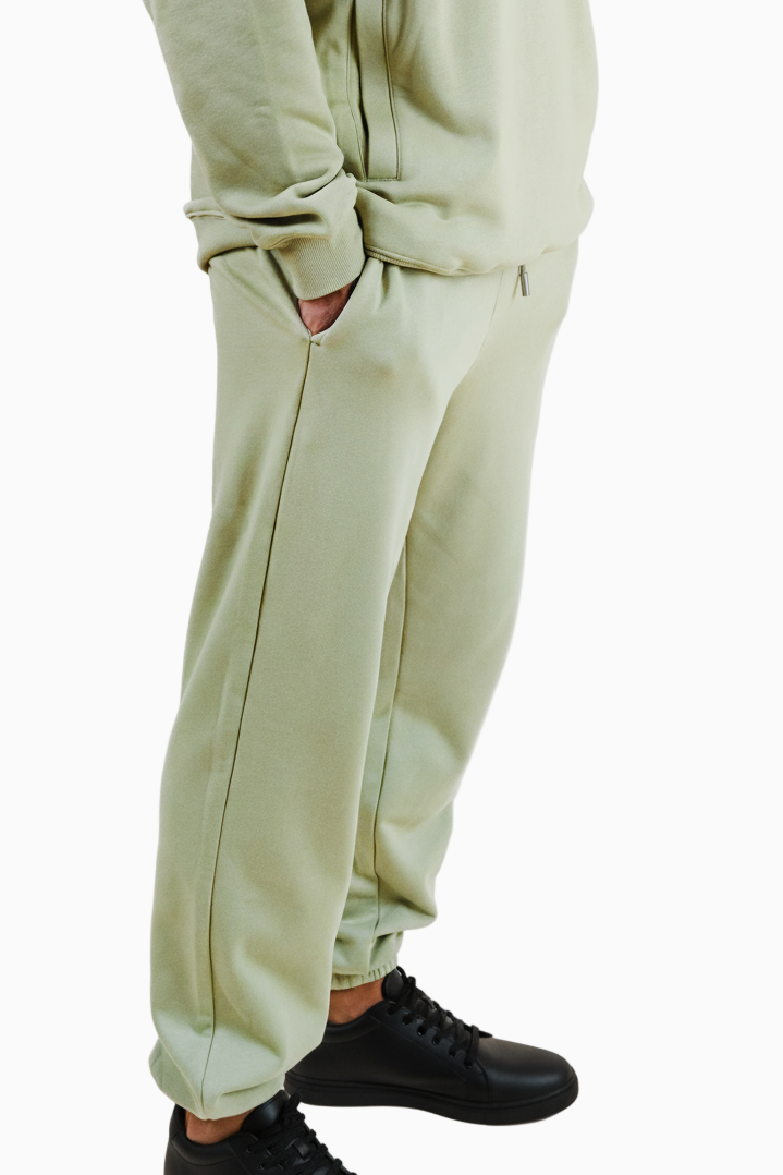 𝐂𝐎𝐌𝐅𝐎𝐑𝐓 𝐒𝐖𝐄𝐀𝐓𝐏𝐀𝐍𝐓𝐒 - Pistachio