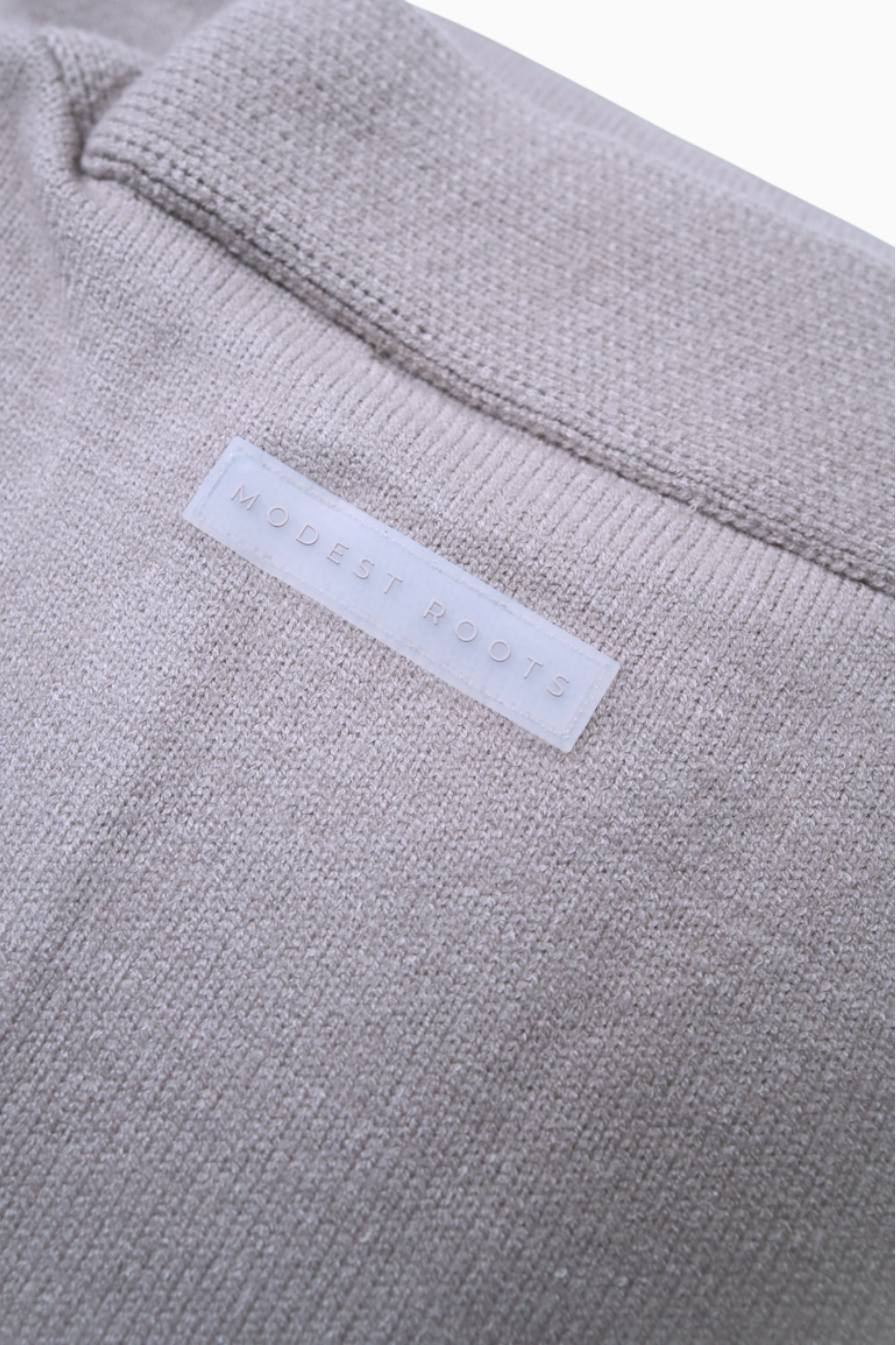 𝐑𝐄𝐋𝐀𝐗𝐄𝐃 𝐌𝐀𝐗𝐈 𝐂𝐀𝐑𝐃𝐈𝐆𝐀𝐍 - Ashpetal Cream