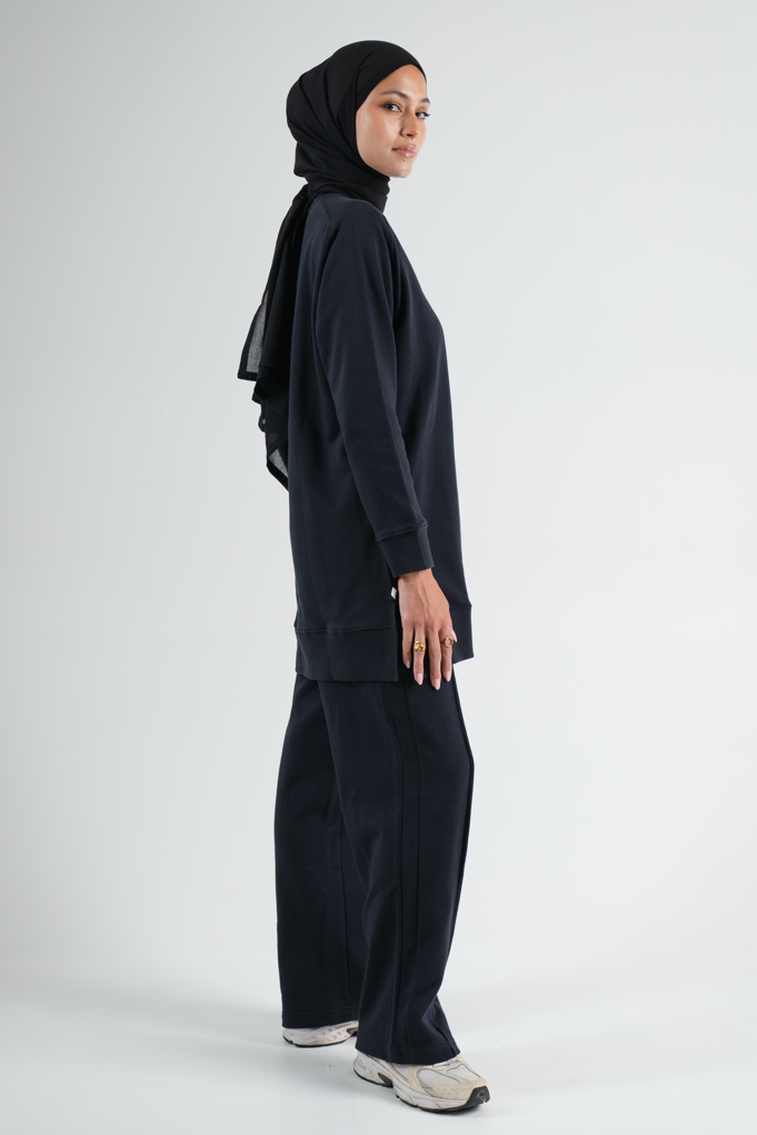 WOMEN’S CLASSIC SWEATPANTS - Midnight Navy